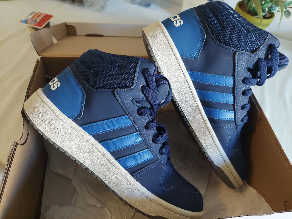 Ghete adidas baieti mărimea 36