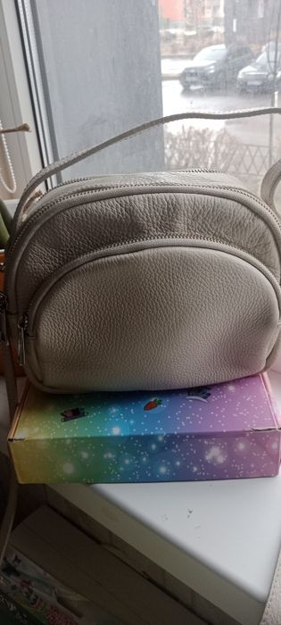 Сумочка дамская кожа светло бежеваяя