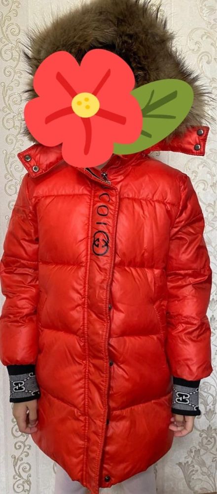 Продам детскую зимнюю куртку для девочек