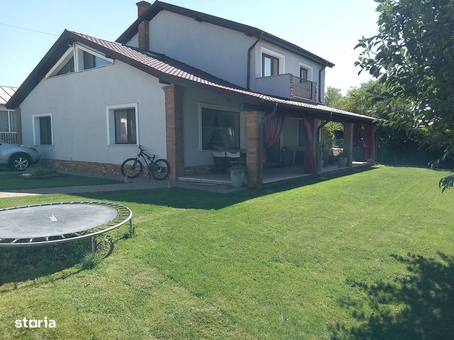 Casa de vanzare