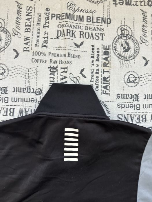 EA7 Emporio Armani 7 original горнище.S