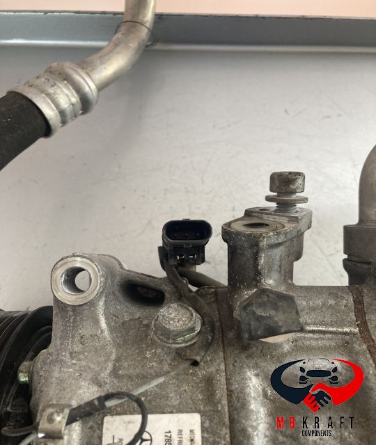 Compresor AC A0008303902 A 000 830 39 02 Mercedes-Benz C-Class W205/S