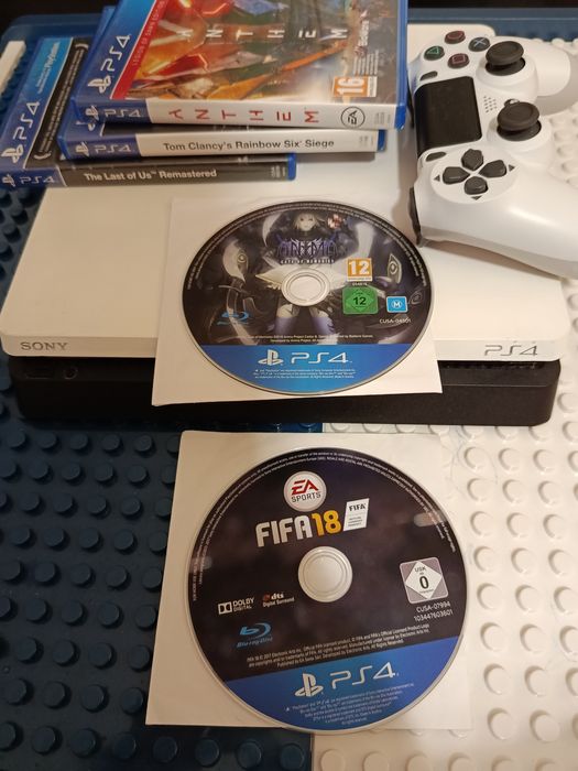 Ps4 BLACK WHITE EDITION +  5 jocuri + 1 controller alb NOU ps4