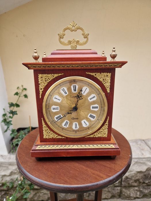 Страхотен антикварен немски каминен часовник Legend