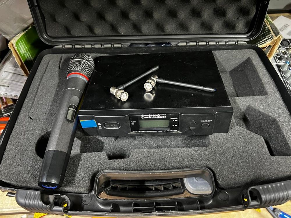 Радиомикрофон оригинал 100%  Audio-technica T3000 series\ ATW-R3100b