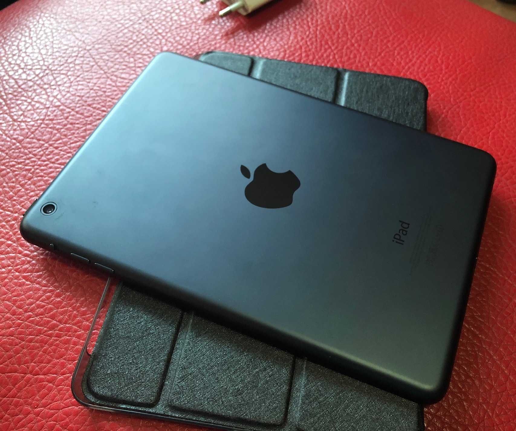 Apple iPad Мini 16GB WiFi черен Модел А1432