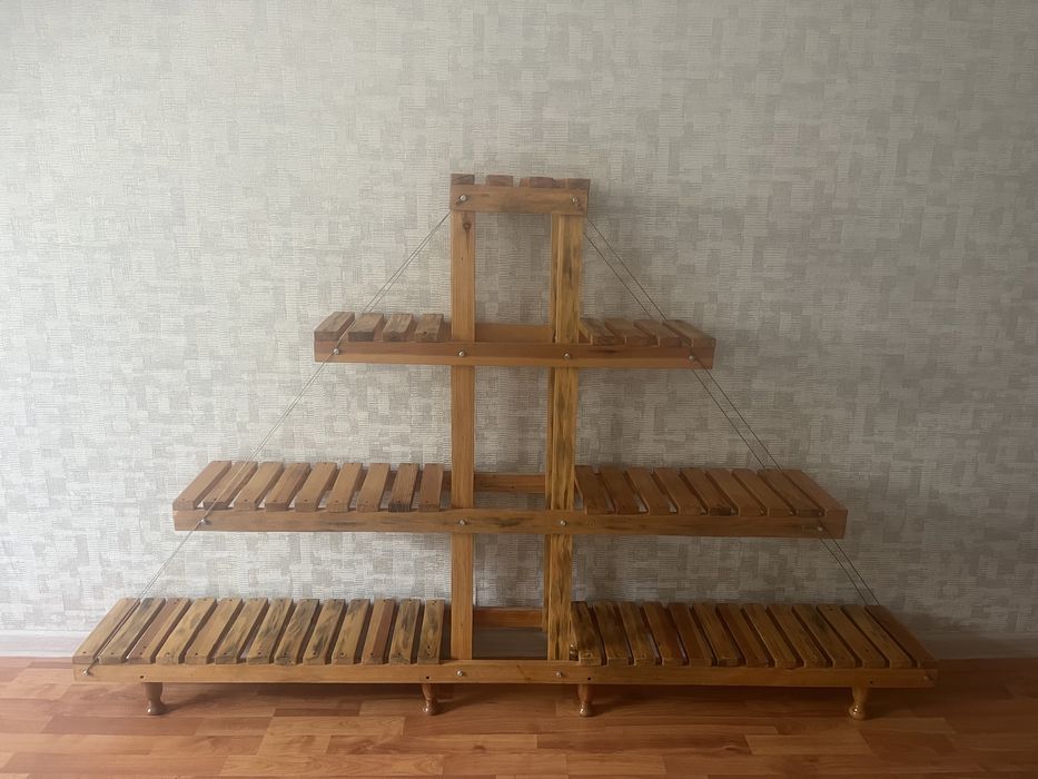 Подставка для цветов большая красивая ,1.м 80 см длина