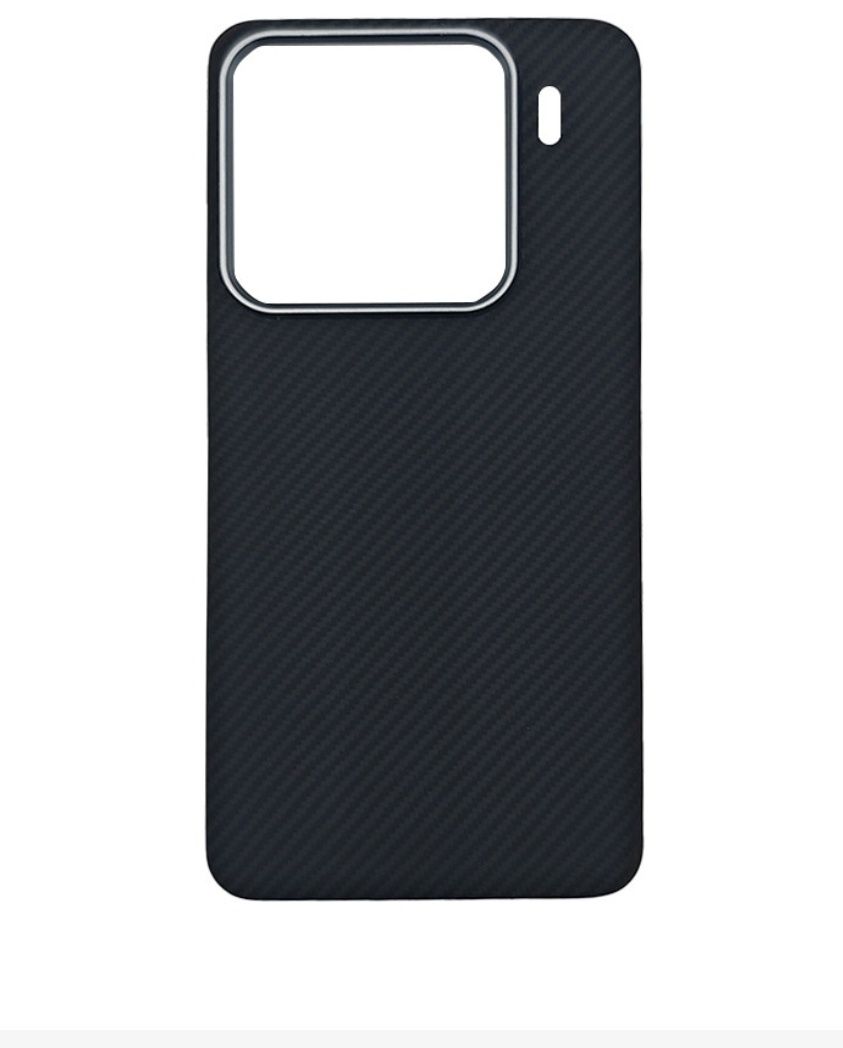 Карбоновый чехол на Xiaomi 15