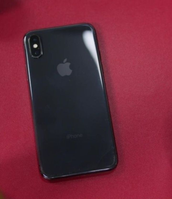 Iphone x 64 gb 76%