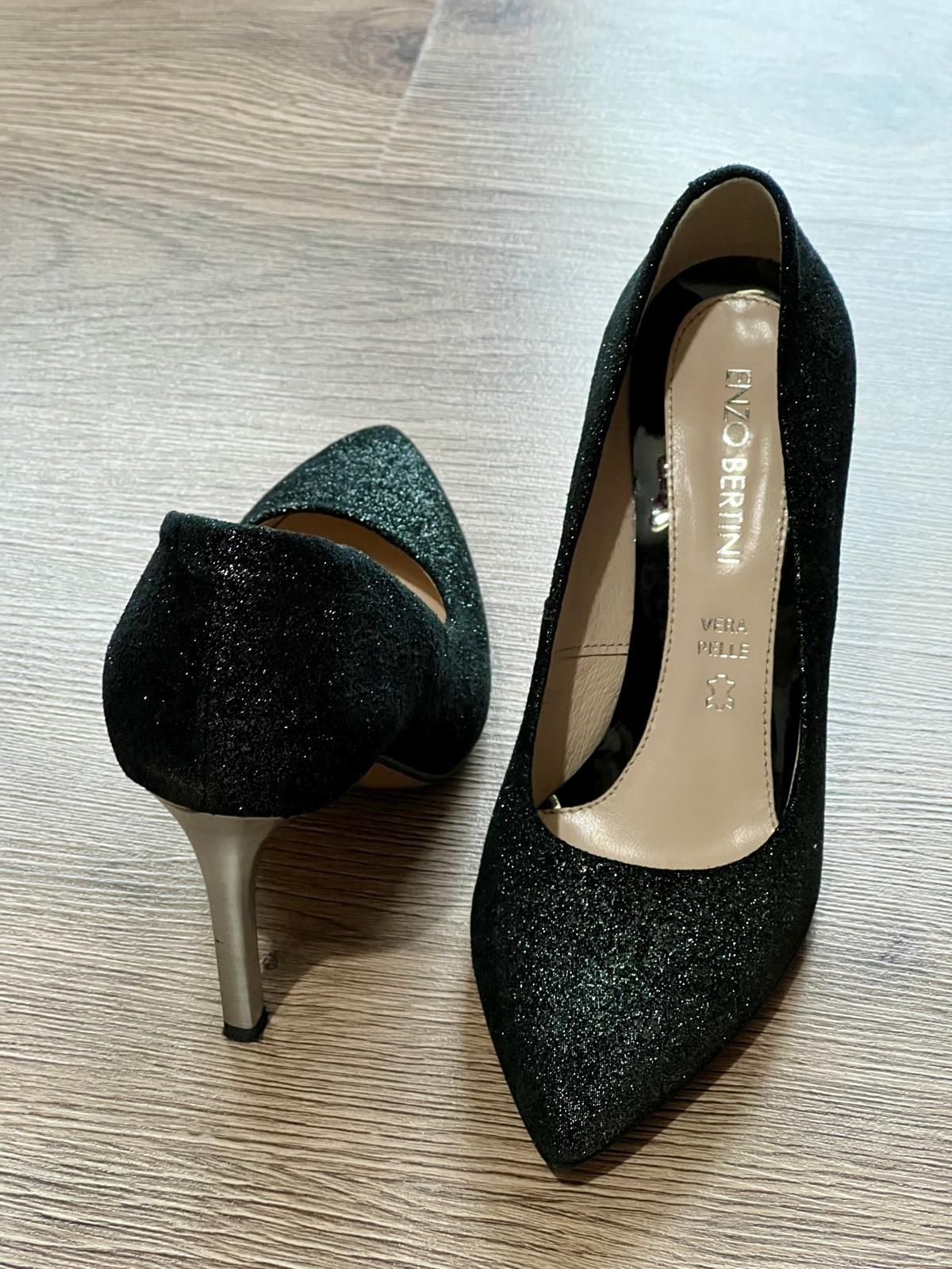 Pantofi cu toc din piele