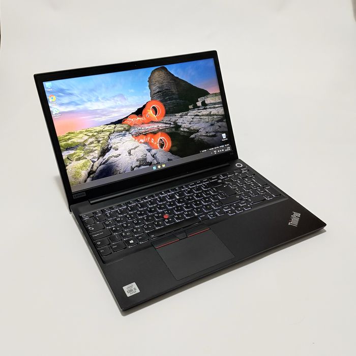 Lenovo ThinkPad E15/IPS/i5-10210U/8GB/256GB NVMe/Подсветка