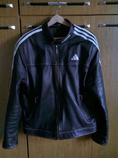 Адидас-естесвена кожа