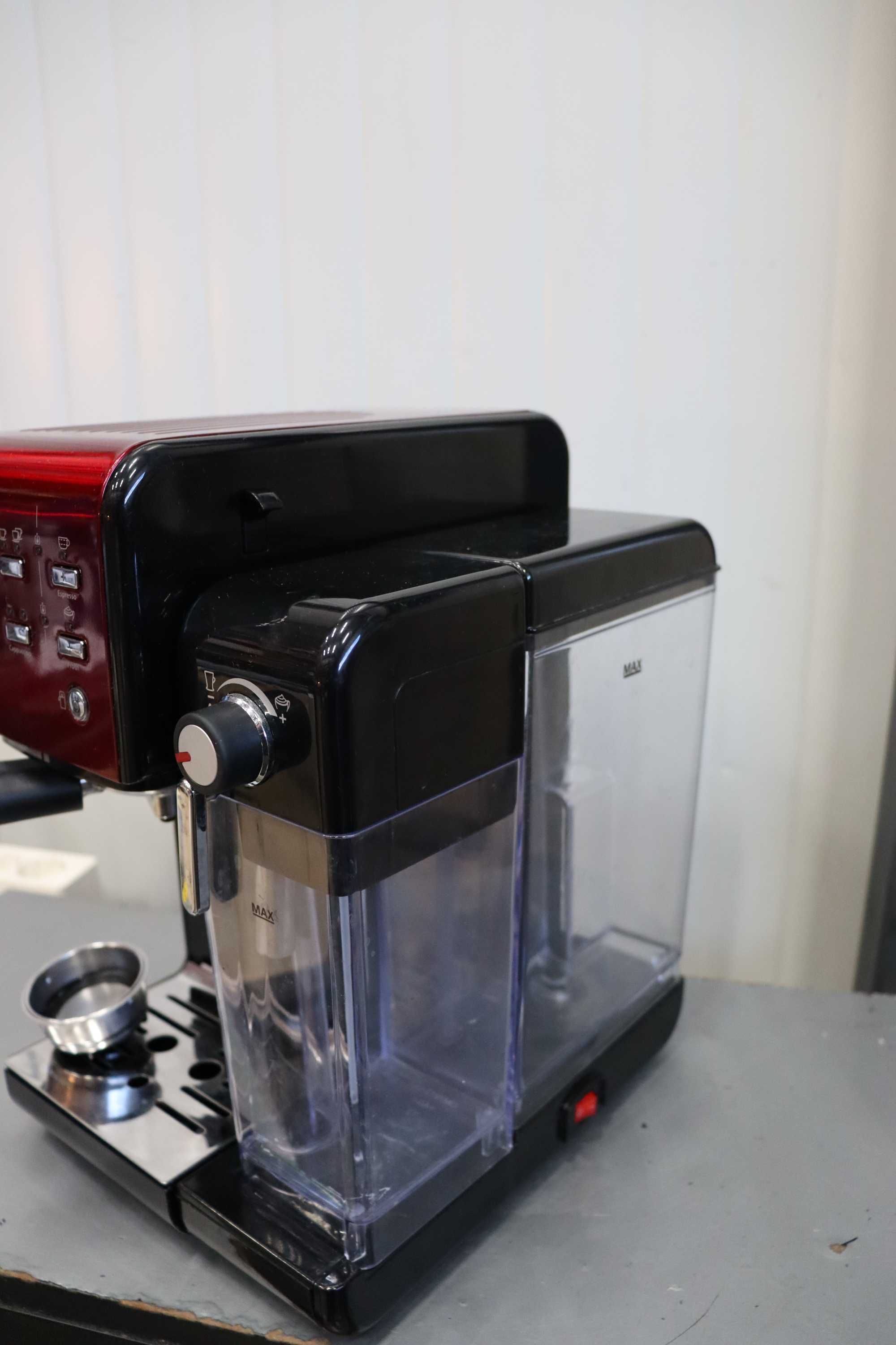 Кафе и еспресо машина Breville PrimaLatte II 19 бара VFC109X-01
