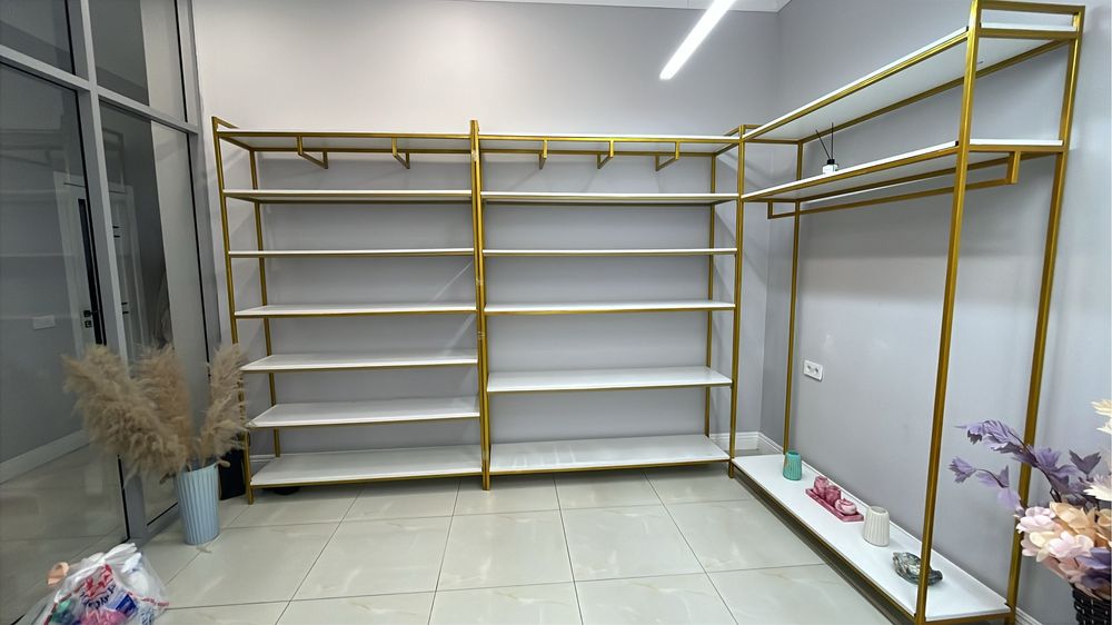 Стилажи три штуки полочные