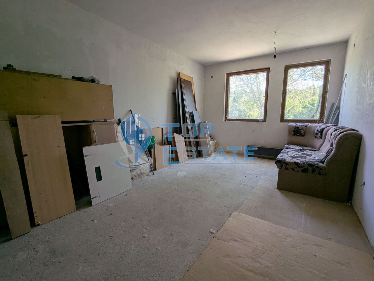 Продава се Двустаен апартамент в Стражица - 85 кв.м за 439 €/кв.м - Снимка #1