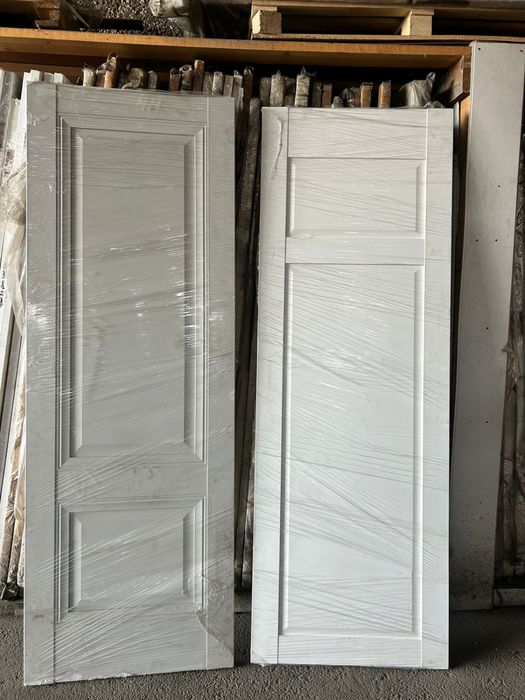 Практически новая входная дверь — мелкие царапины, отличное состояние