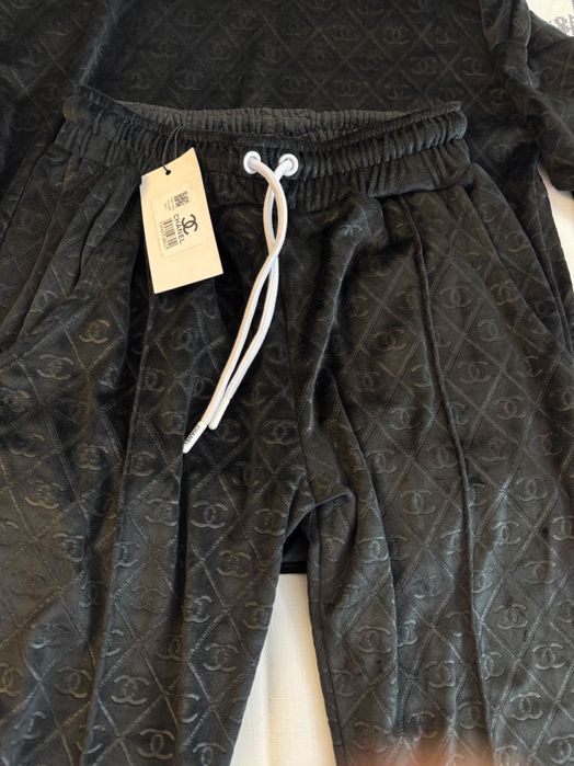 Chanel-Автентичен нов дамски комплект S размер