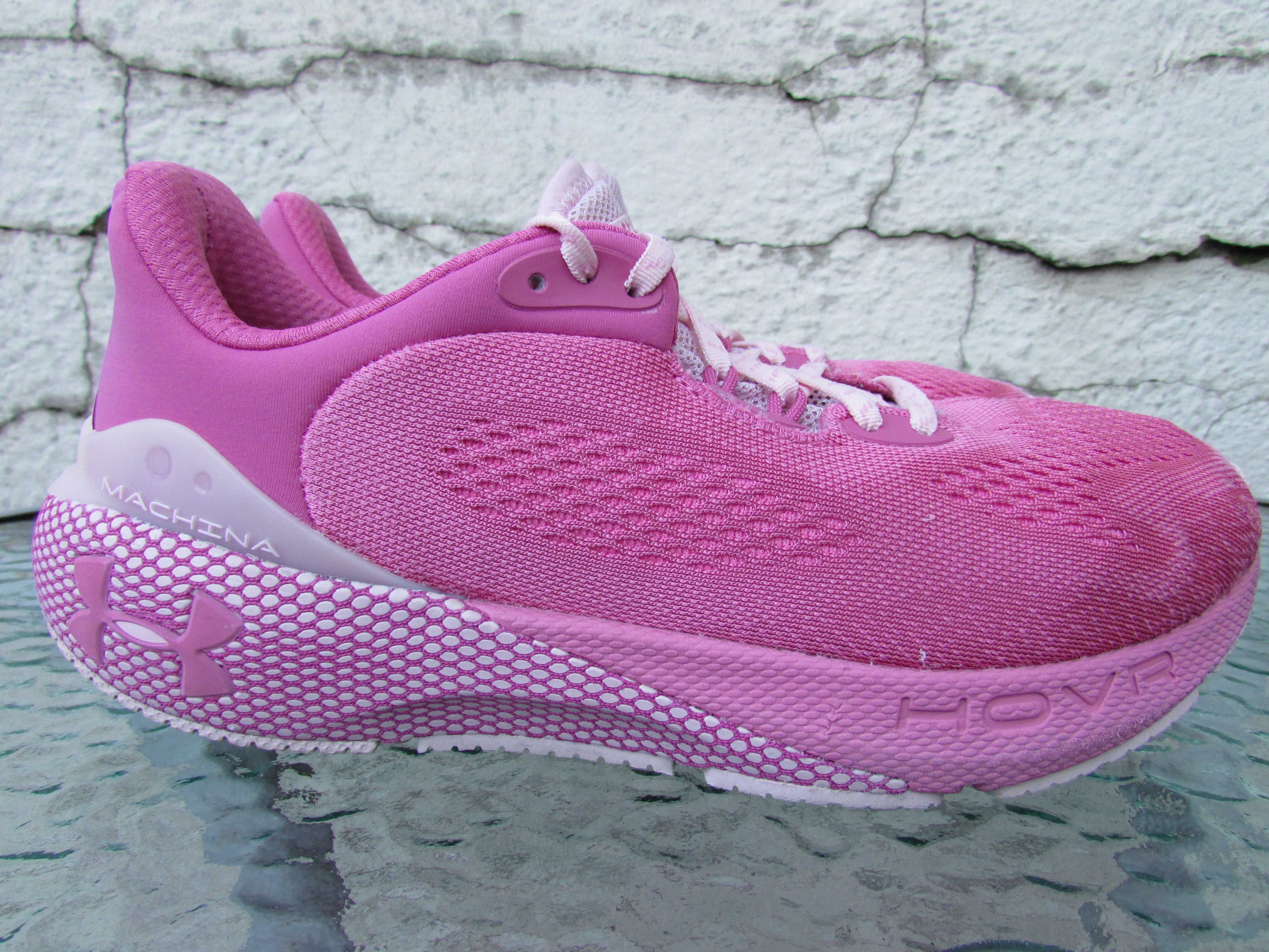Дамски маратонки Under Armour HOVR Machina 3