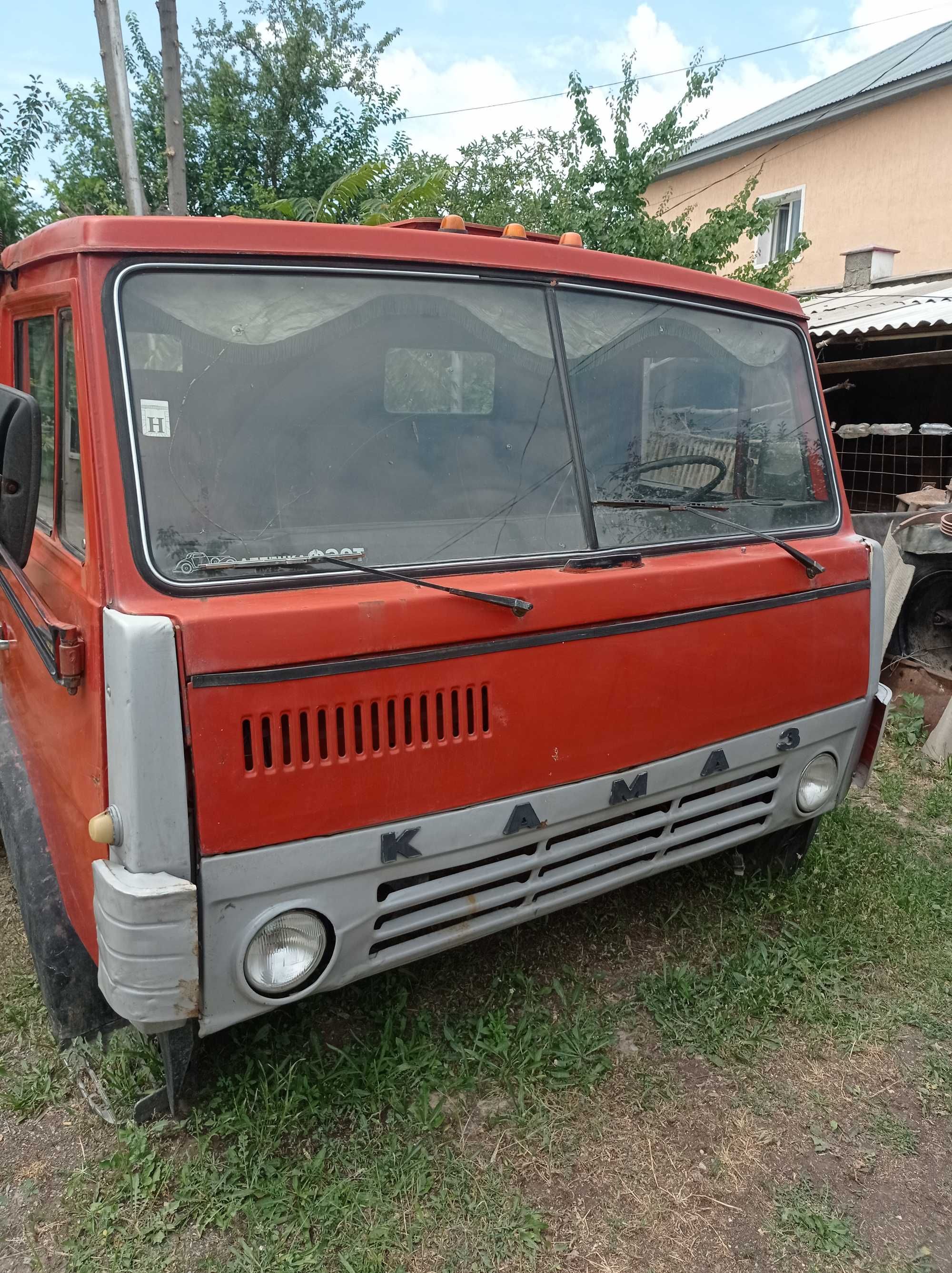 Продается КАМАЗ-54112 тягач 1985 г.в.