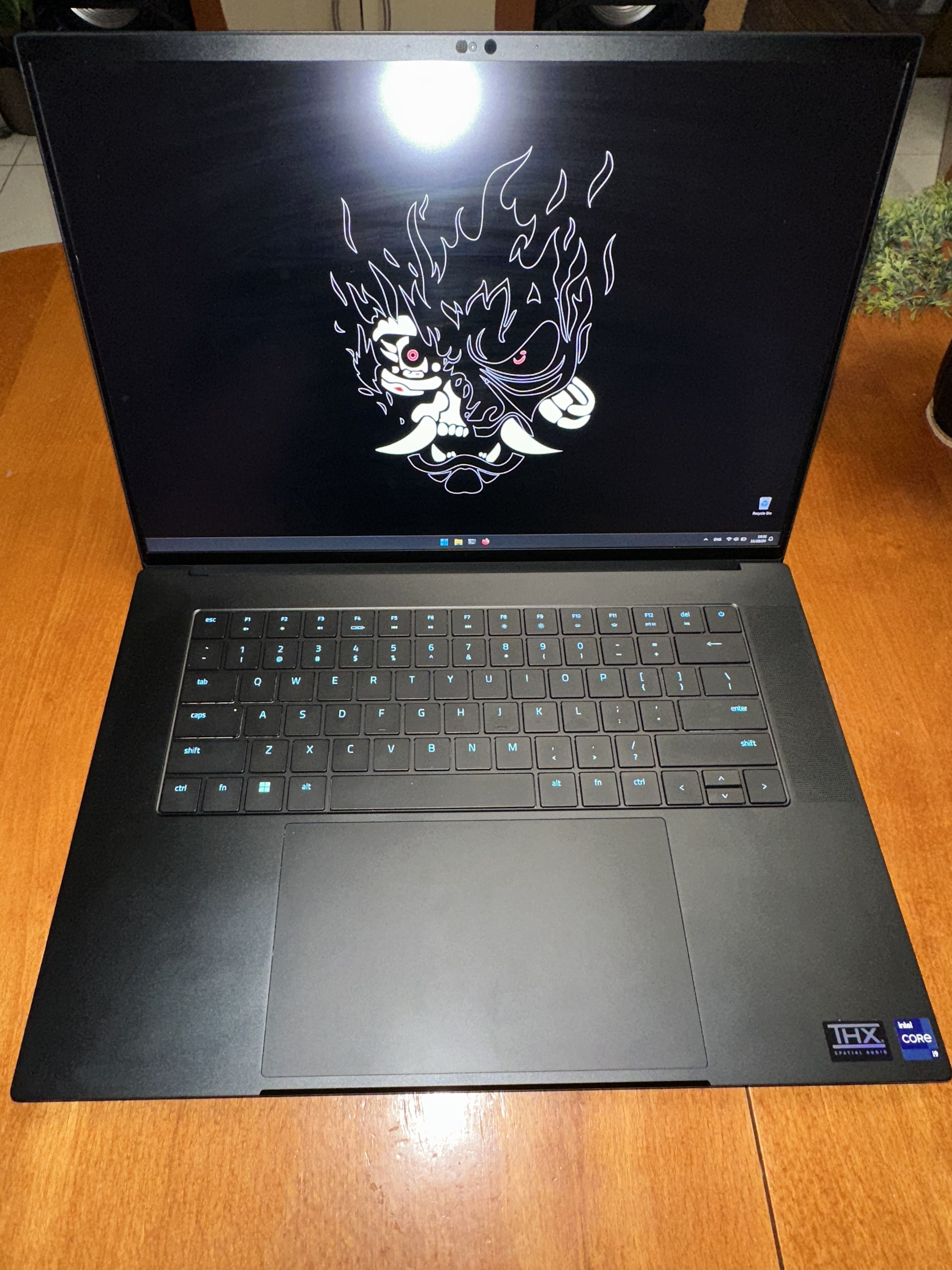 Razer Blade 16 - Intel I9 13 Gen, RTX 4070, 32GB DDR5, 4K 240Hz