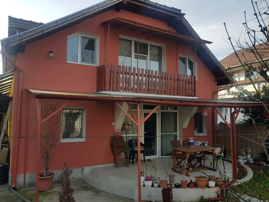 Vind Casa  cu Etaj Cantemir !