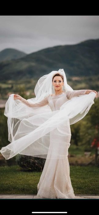Rochie mireasă deosebită!