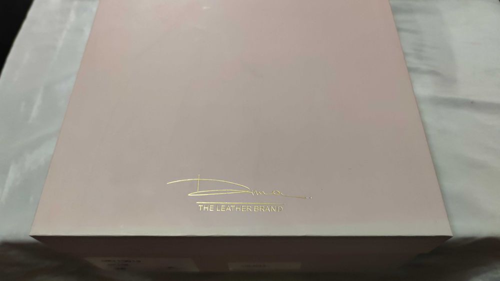 Продавам чисто нови дамски обувки Дима стил ест. кожа 38-ми номер