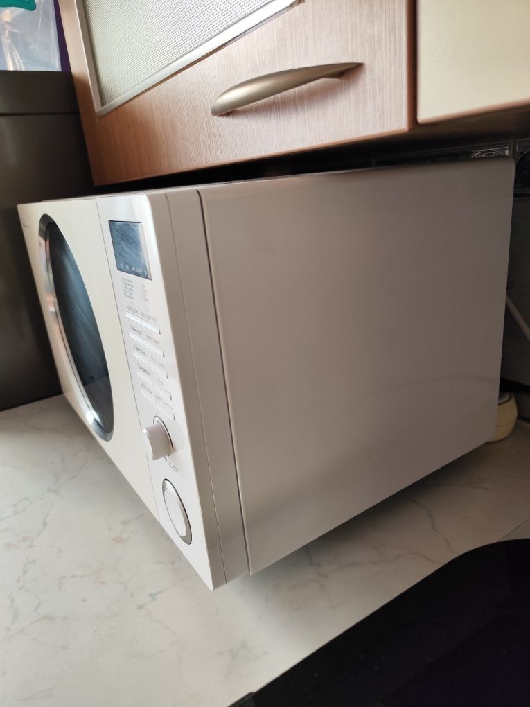 Микровълнова фурна DAEWOO
