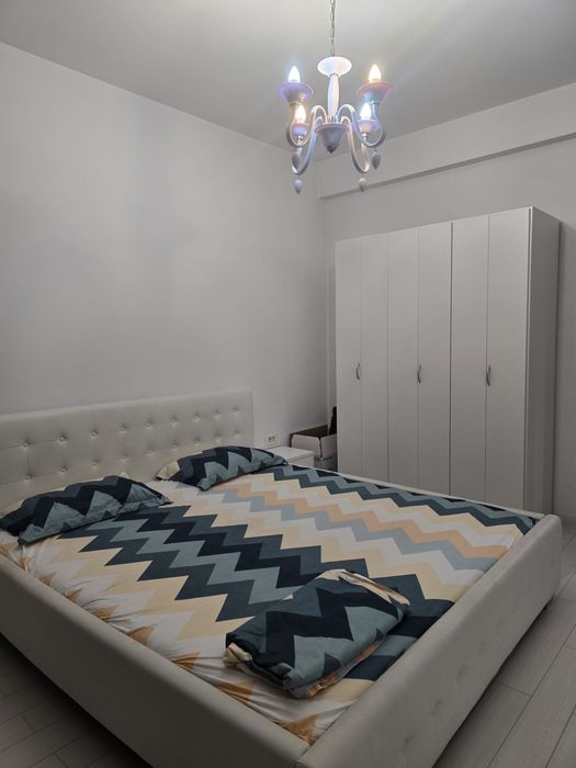 Vand apartament doua camere Militari Residence