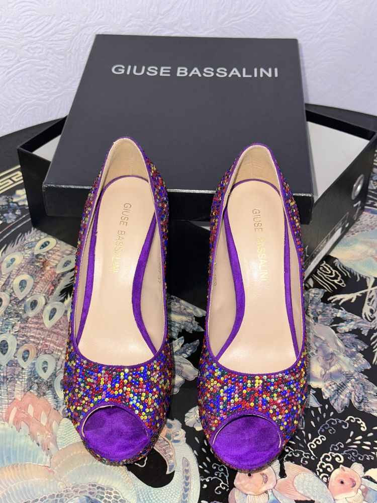 Новые туфли Giuse Bassalini