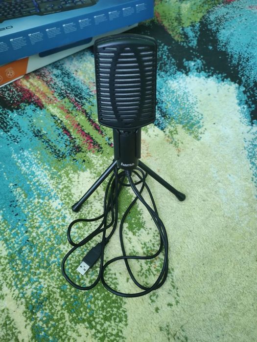 Microfon Hama nou