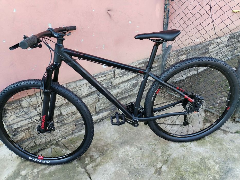 Bicicleta White hardtrail roti 29 frane disc hidraulice