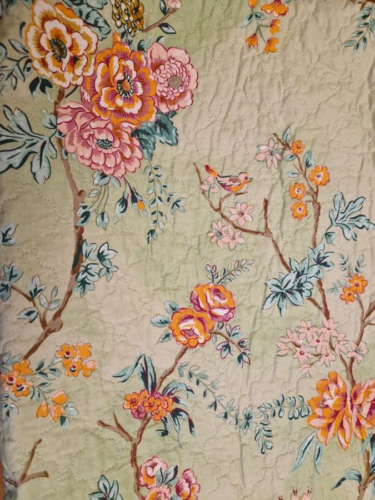 Cuvertura noua pentru  pat mare