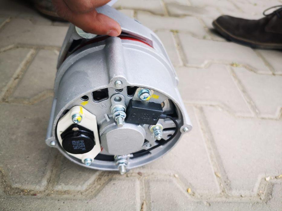 Alternator tractor fiat 311.315.411.415 pe 24 v original cu releu inco