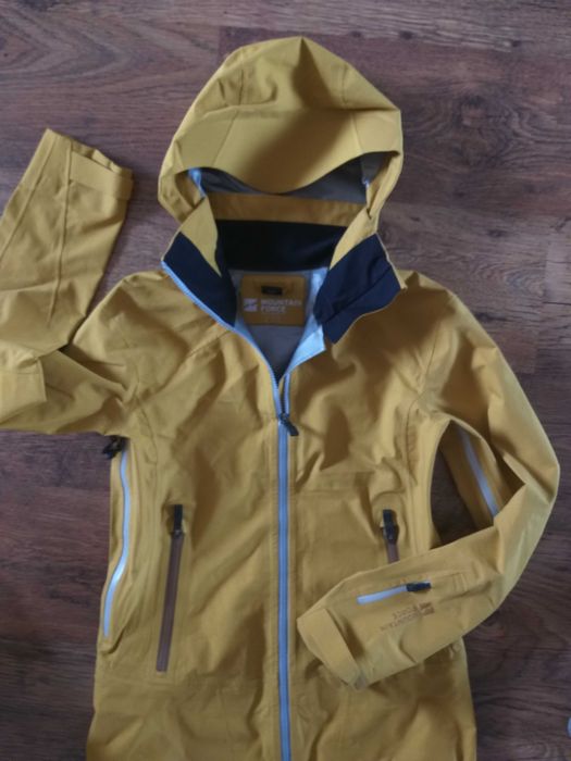 MOUNTAIN FORCE women's jacket waterproof-туризъм якемембрана КАТО НОВО
