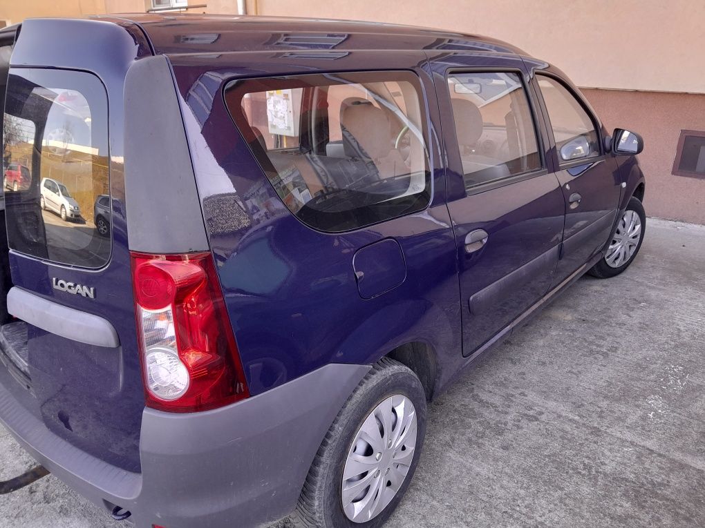 Vind Dacia Logan