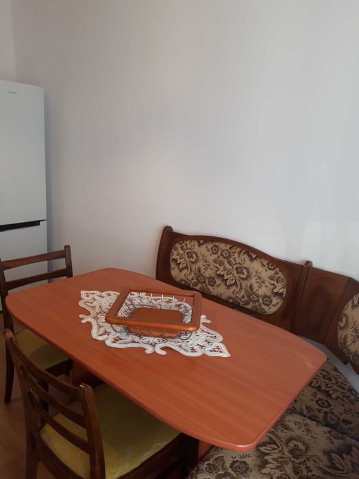 proprietar inchiriez casa in zona linistita