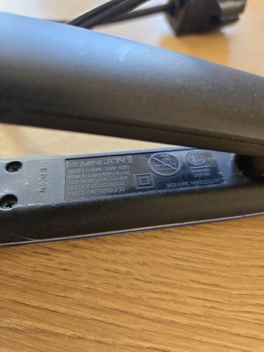 Преса за коса Remington с кератиново покритие