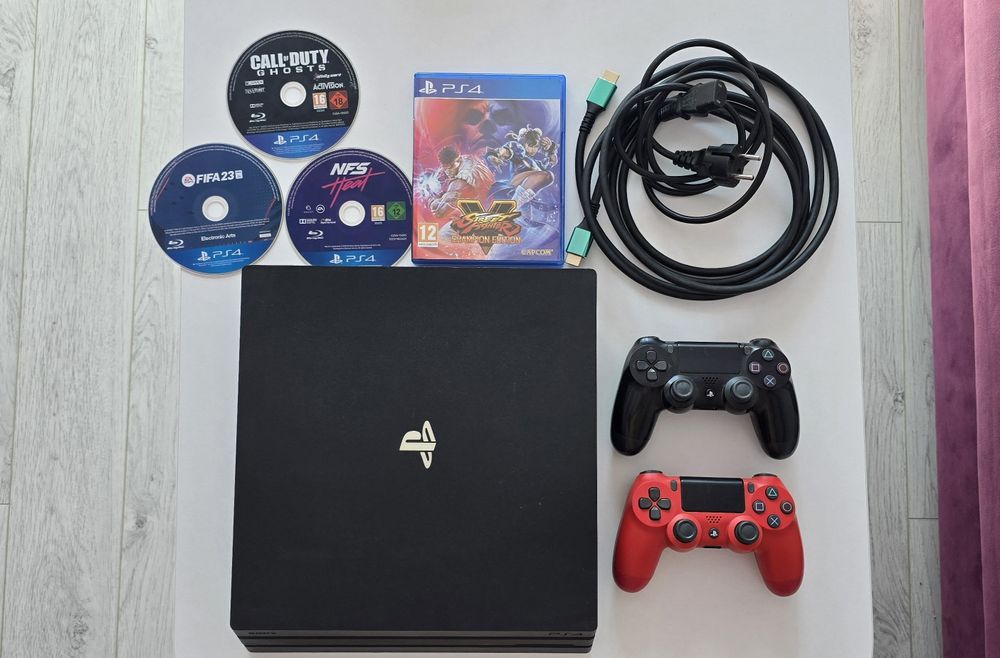 Sony Playstation 4 Pro CUH-7116b 1TB