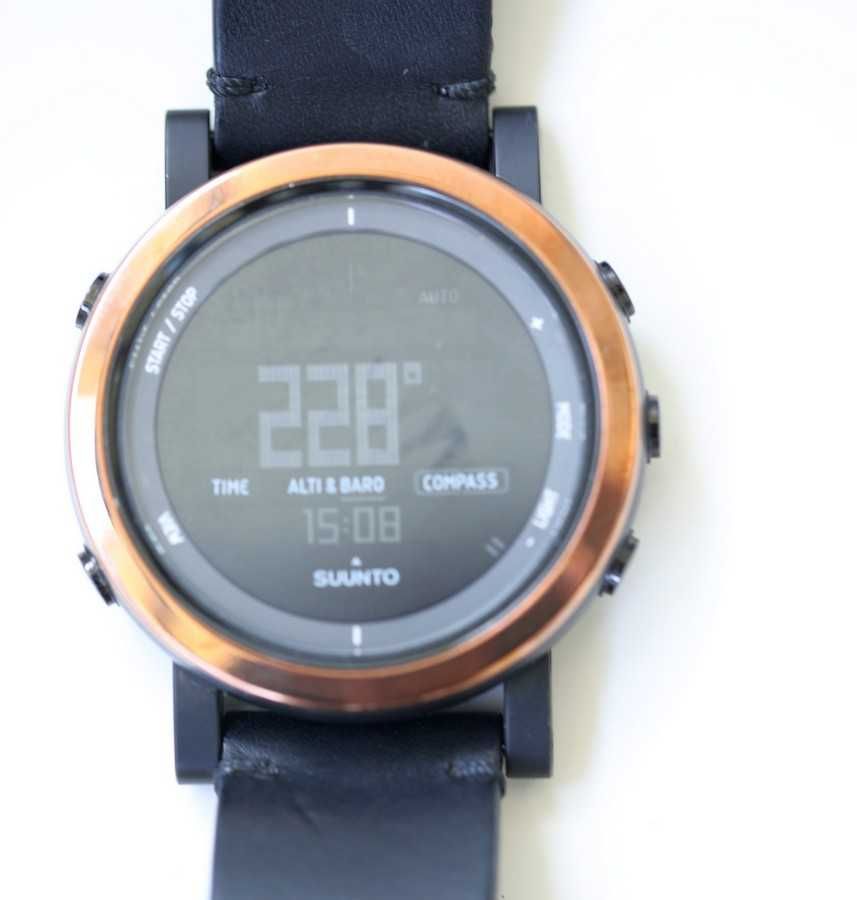 SUUNTO ESSENTIAL Ceramic Copper Black