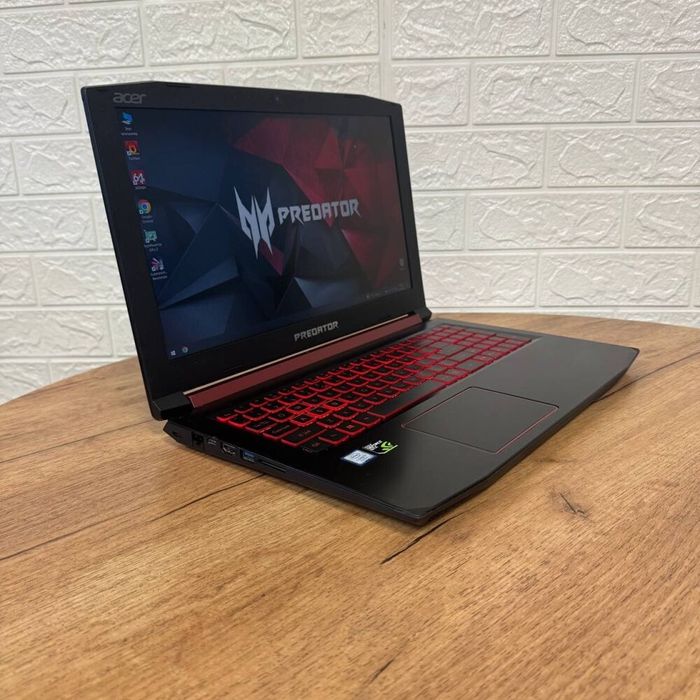 Мощный игровой ноутбук. Acer Predator 17 диагональ. 
Дизайн про