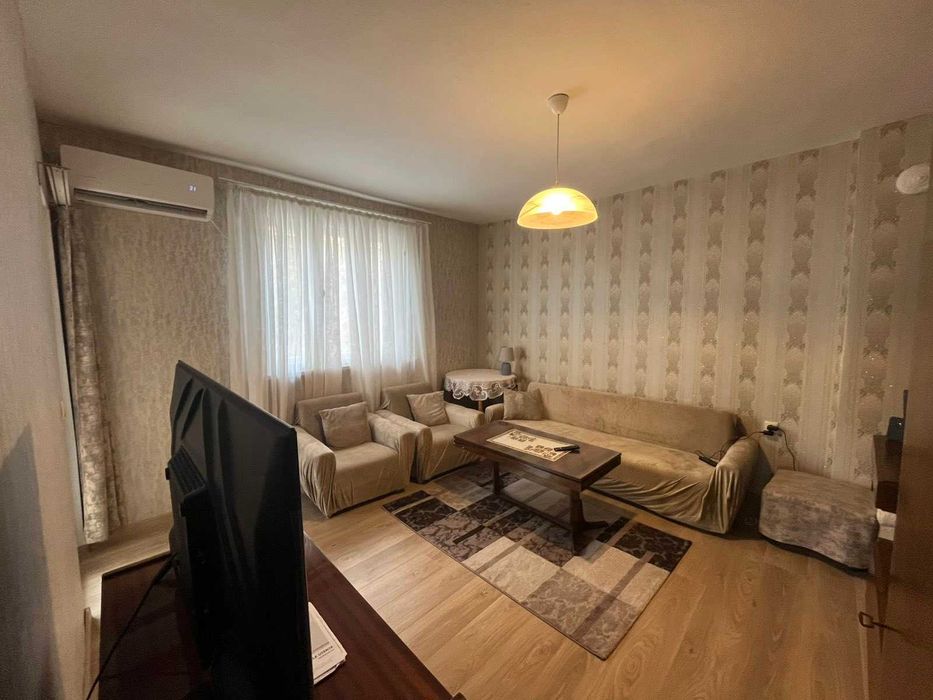 Дава се под наем Тристаен апартамент в Бургас, Център - 80 кв.м за 367.2 € - Снимка #6