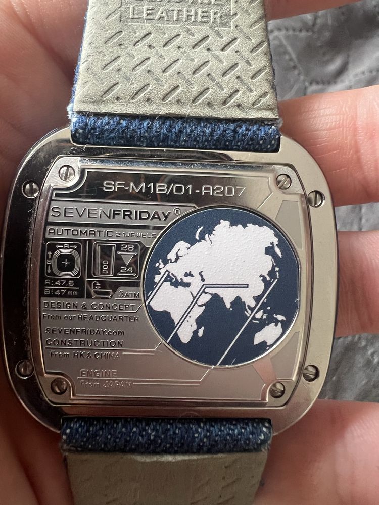 Sevenfriday часовник