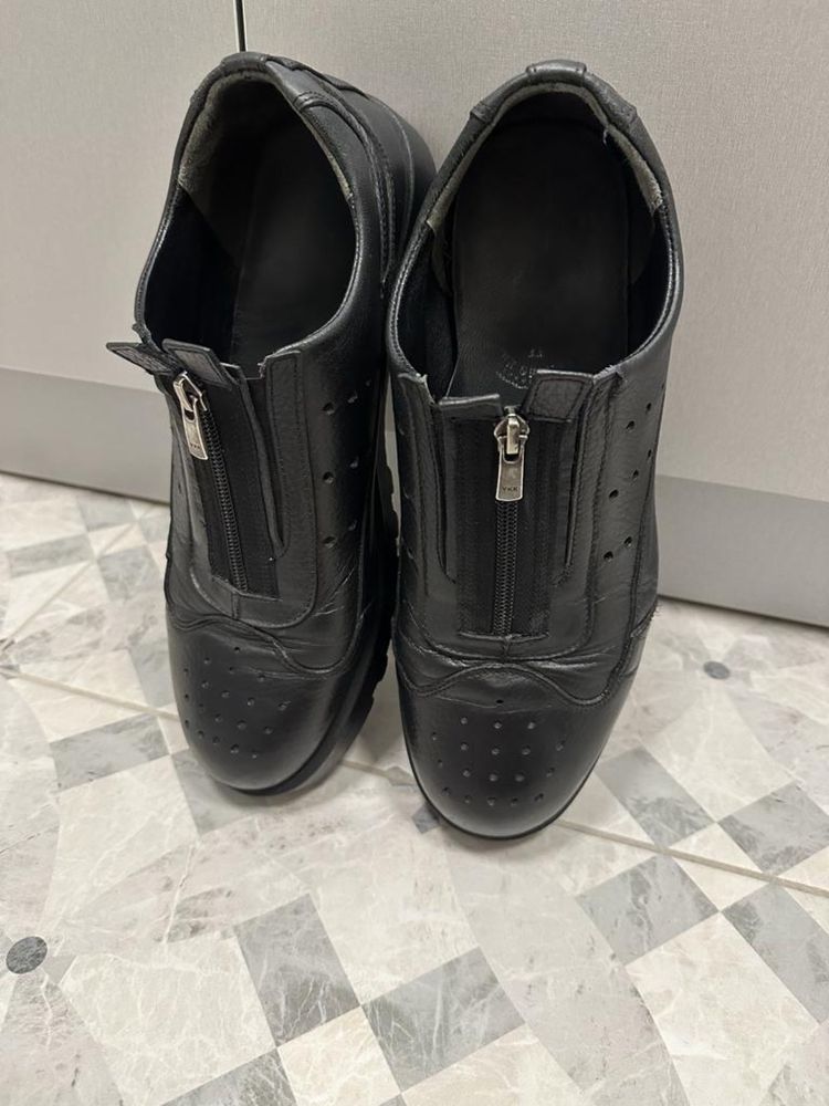 обувь мужская (ботинки, сапоги, кроссовки)
