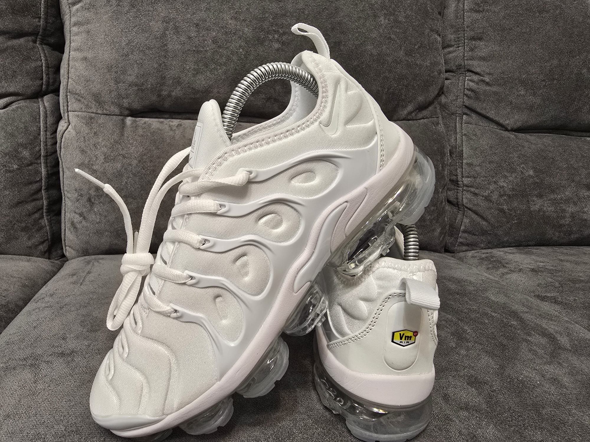 Nike Vapormax Plus nr 40 41 42 43 44 preț 350 lei