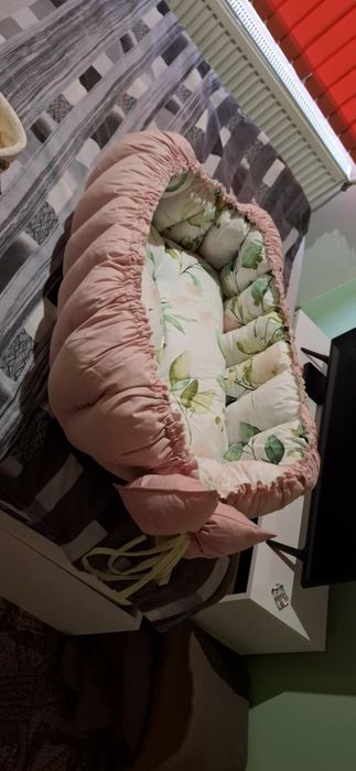 Бебешко гнездо чисто ново