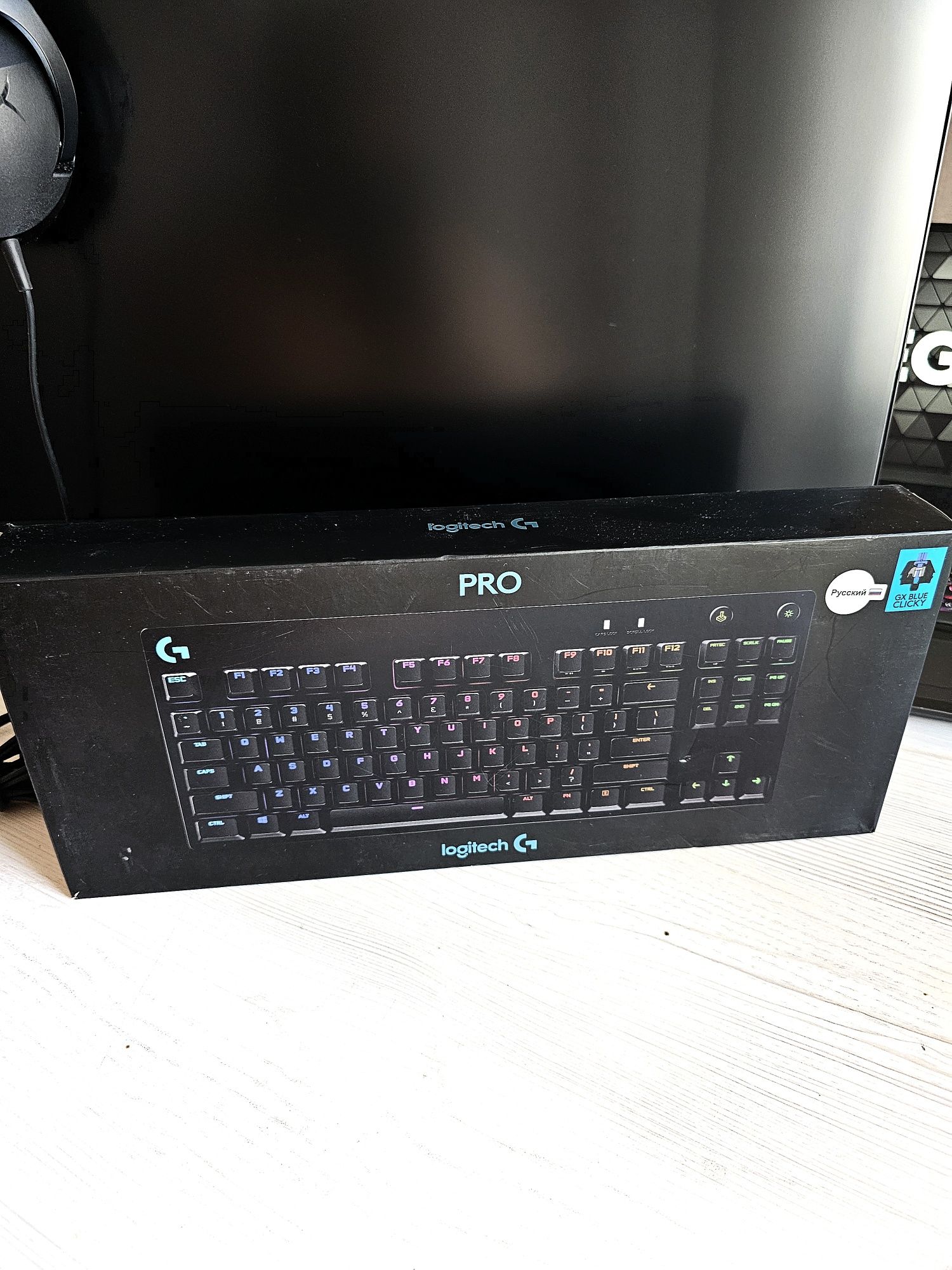 Монитор Samsung / Logitech G PRO / HyperX уши