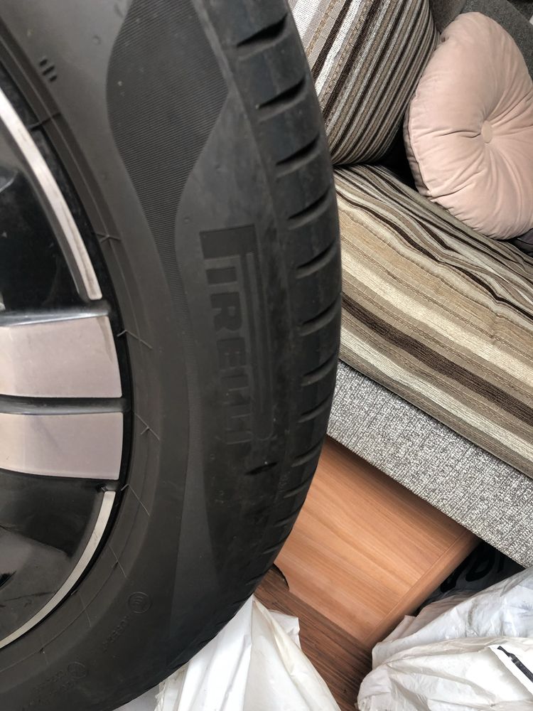 225/50/17 pirelli с джанти на мерцедес.