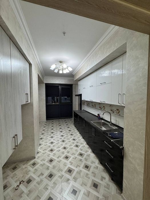 Продаётся 3/23/25 97м2 в ЖК Akay city на ул. К. Ниязова,