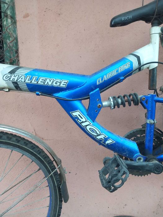 Bicicleta de vânzare